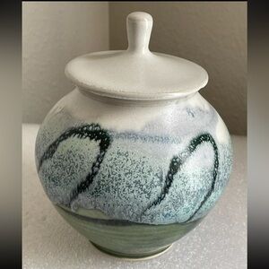VINTAGE Signed HAND SPUN/THROWN GREEN Blue GLAZED LIDDED CLAY Jar 6”